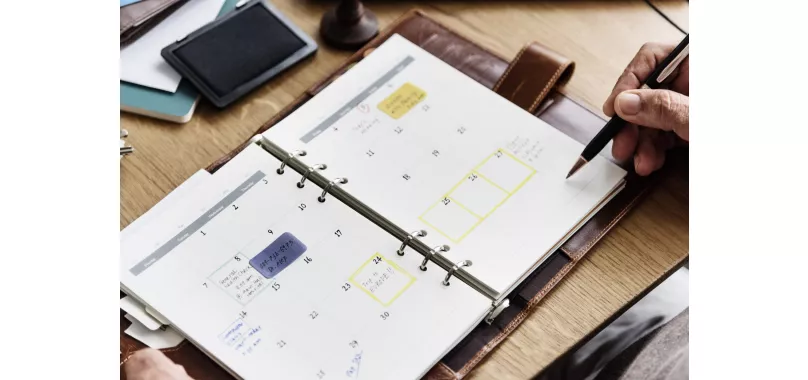 Kalendarze książkowe - czy nadal skuteczne jako gadżety reklamowe?