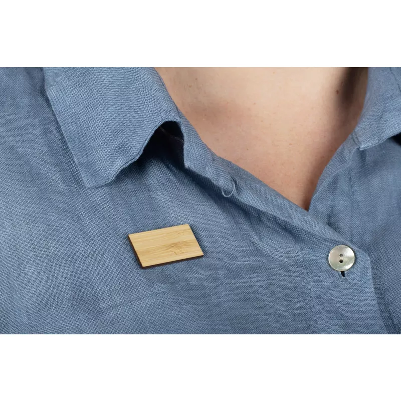 Przypinka bambusowa 32 x 19 mm PINBOO - beżowy (29199-17)