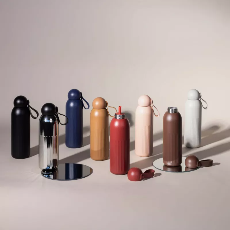 Stalowa butelka Sagaform Tekla (z recyklingu) 500 ml - ciemnoniebieski (LT52132-N0010)