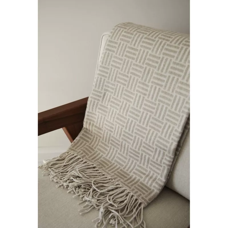 Koc 130 x 170 cm VINGA Lenox - brązowy (VG015-16)