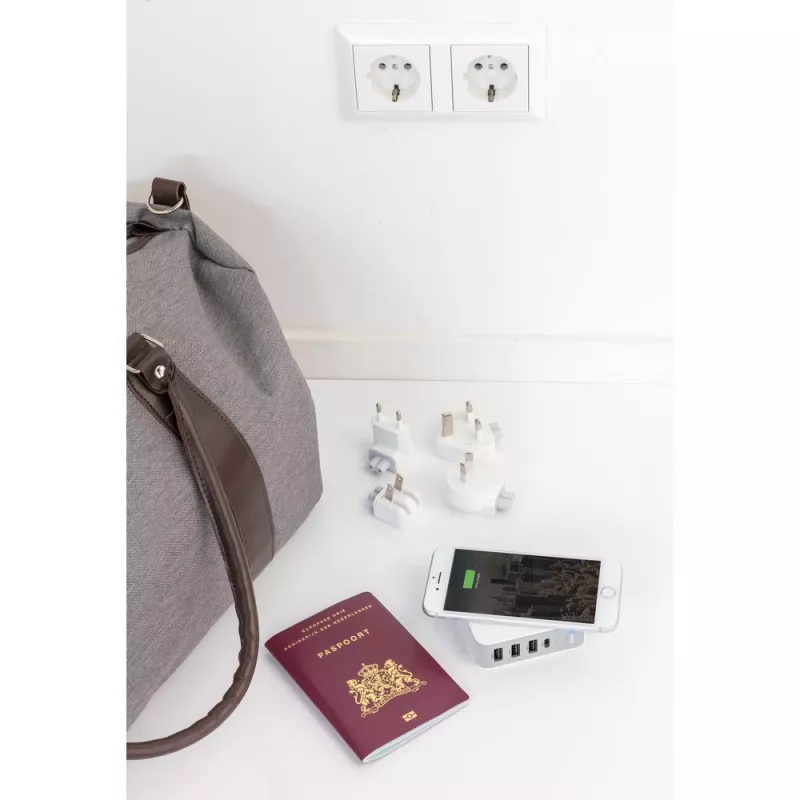 Adapter podróżny, bezprzewodowy power bank 6700 mAh - biały (P820.551)