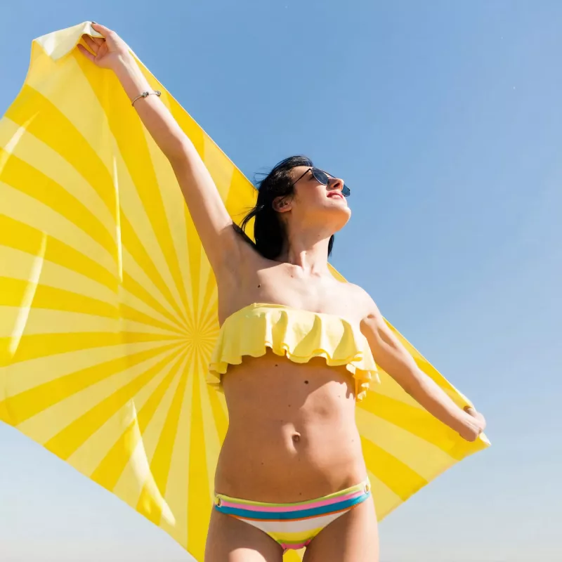 Szybkoschnący ręcznik plażowy R-PET 100×180 cm, sublimacja - żółty (LT97215-N0041)