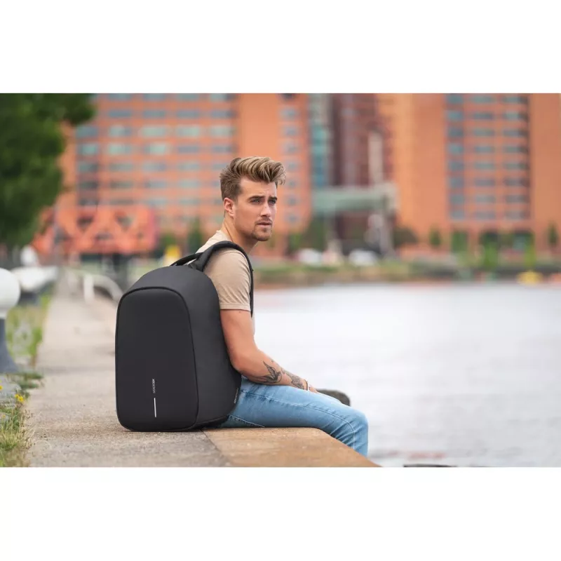 Bobby Hero Regular plecak chroniący przed kieszonkowcami - czarny, czarny (P705.291)