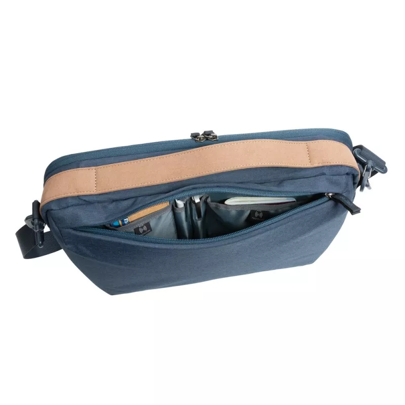 Torba na laptopa 15.6" Impact AWARE™ rPET - niebieski (P732.185)
