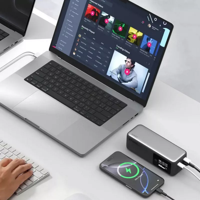 Power bank 27600 mAh, 140 W, Aukey - srebrny (VAM15-32)