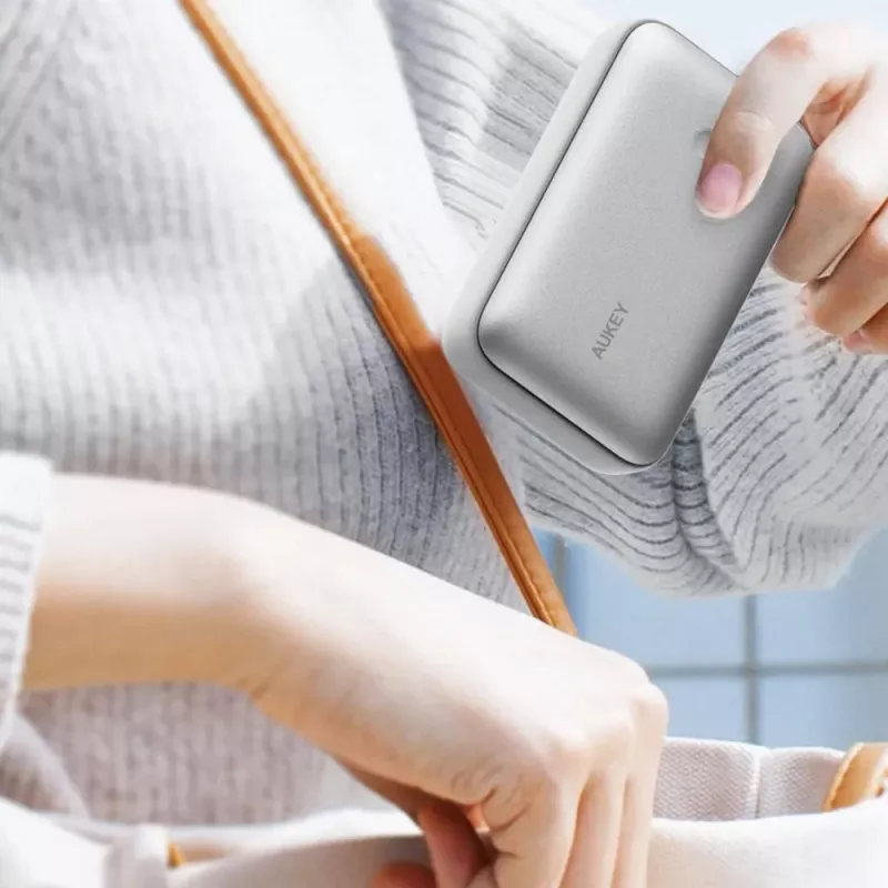 Power bank 20000 mAh Aukey - srebrny (VAM14-32)