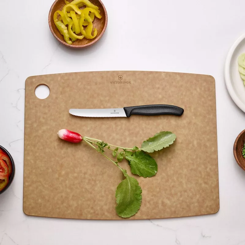 Nóż z ząbkowanym ostrzem SwissClassic Victorinox - czarny (6783303)