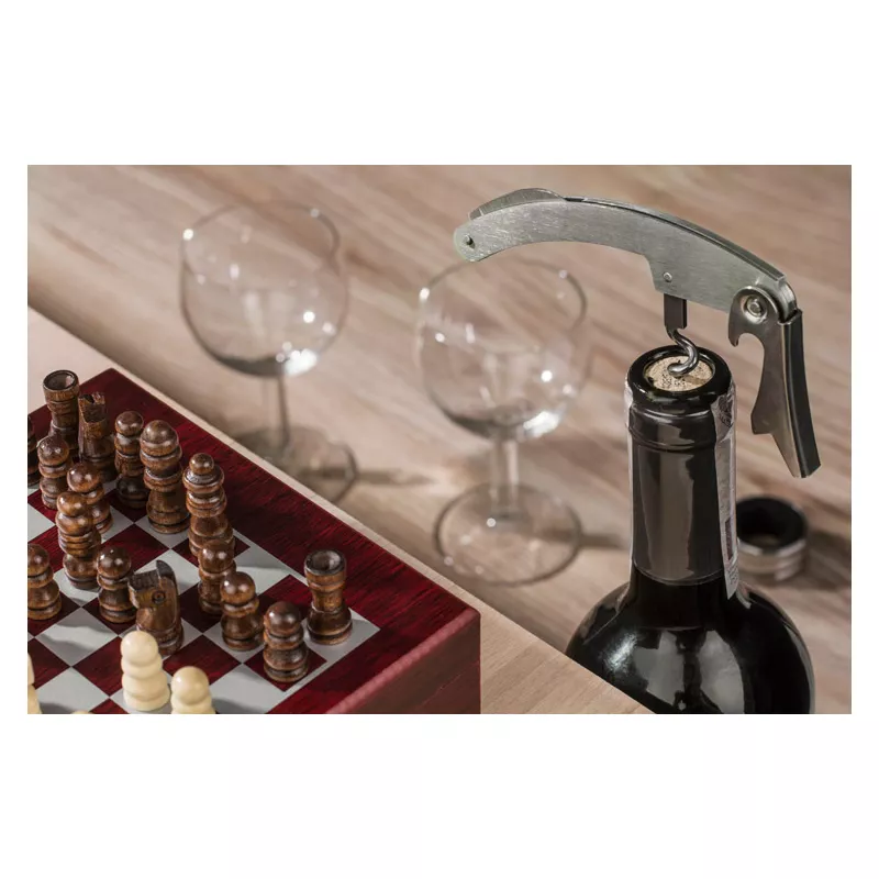 Zestaw do wina z szachami TREBB - brązowy (17552)