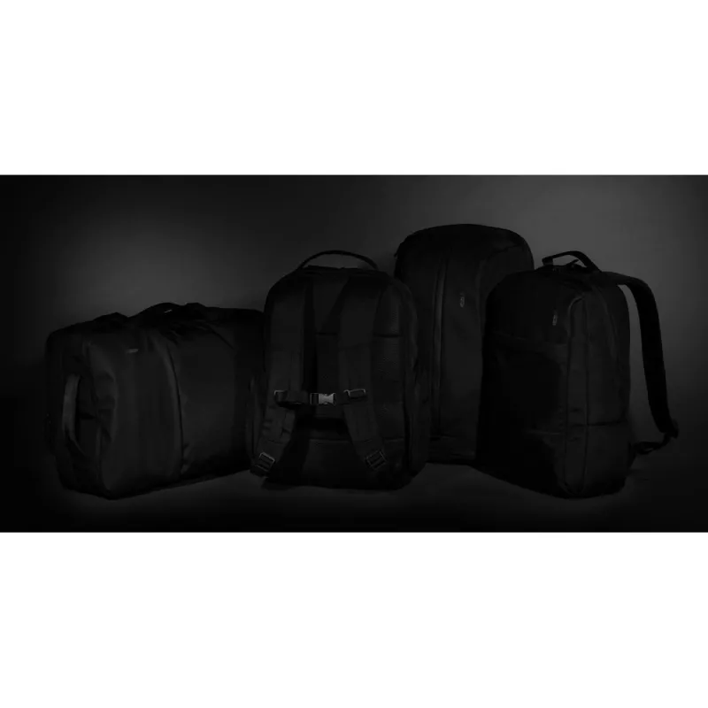 Plecak na laptopa 15,6" Swiss Peak Impact AWARE™ RPET - black (P762.741)