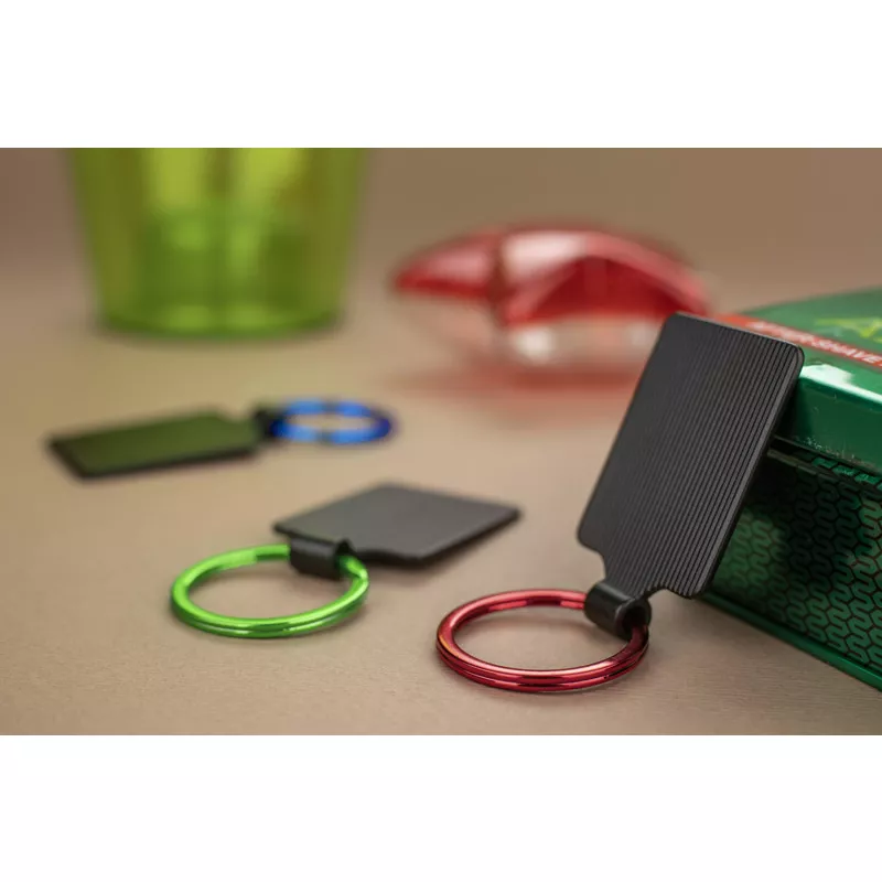 Brelok metalowy z grawerem w kolorze kółka COLORS - czerwony (17929-04)