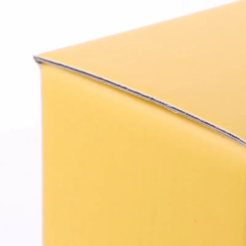 P/713 Pudełko na filiżankę z okienkiem - Żółty mat (P713-Żółty mat)