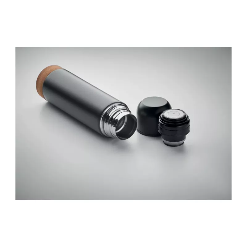 Termos ze stali z recyklingu 500 ml AVENTUR - Czarny (MO2228-03)