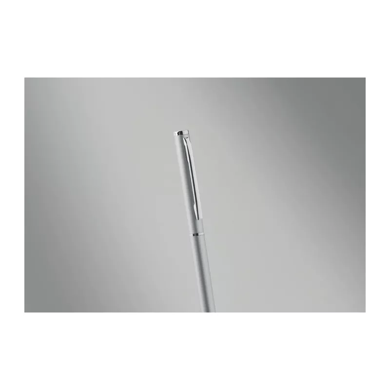 Długopis przekręcany z aluminium z recyklingu NIMES - Srebrny Mat (MO3139-16)