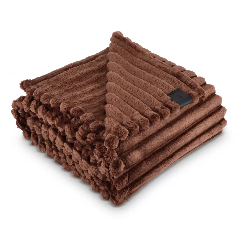 Koc polarowy Sagaform Esther z recyklingu 130 x 170 cm - ciemnobrązowy (LT52401-N0050)