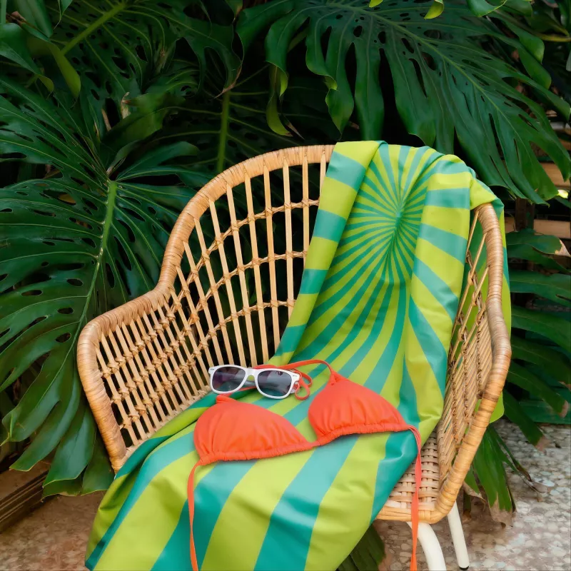 Szybkoschnący ręcznik plażowy R-PET 100×180 cm, sublimacja - jasnozielony (LT97215-N0032)