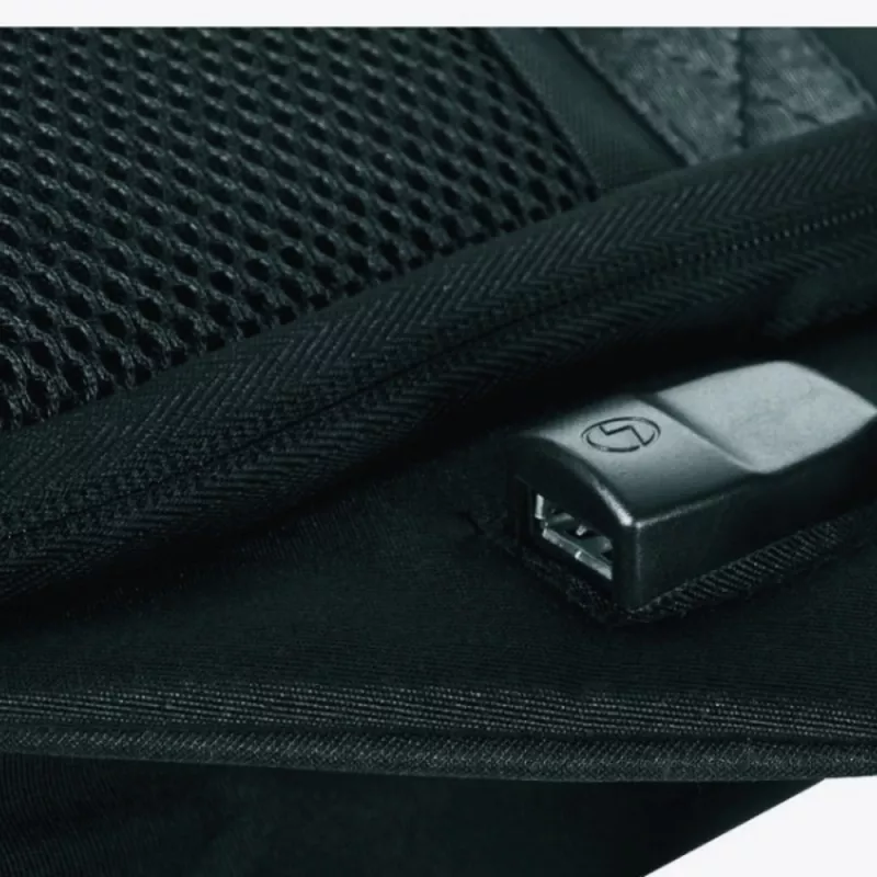 Plecak MAREB Schwarzwolf - czarny (F3517900AJ303)