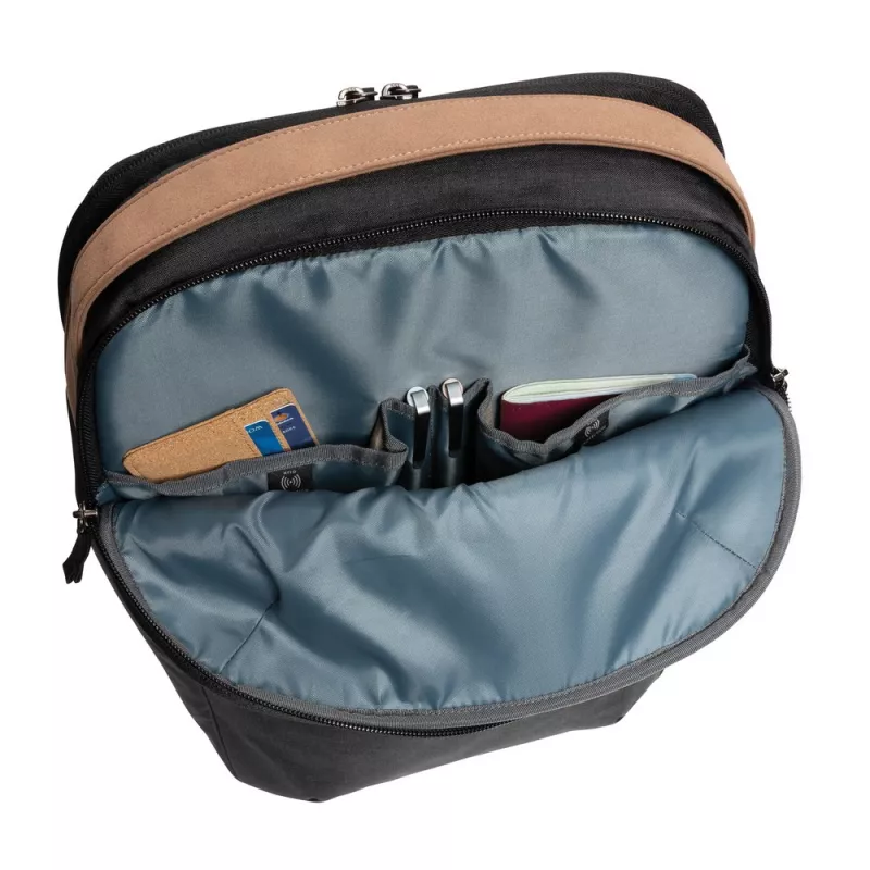 Plecak na laptopa 15.6" Swiss Peak AWARE™ rPET - czarny (P762.911)