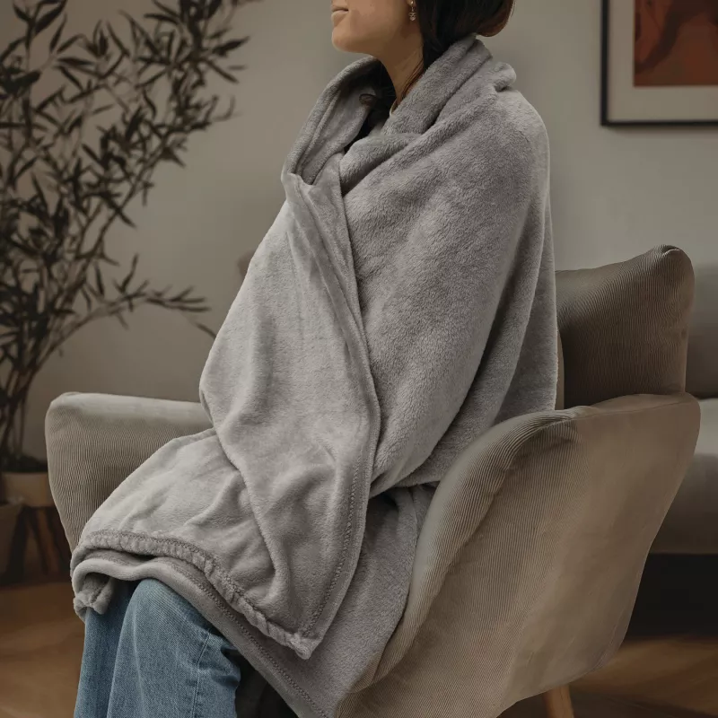 Przytulny koc - szary (56-0604122)