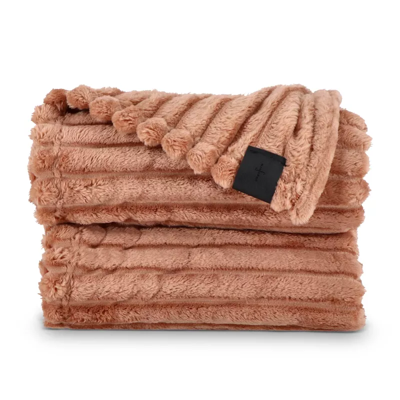 Koc polarowy Sagaform Esther z recyklingu 130 x 170 cm - jasnobrązowy (LT52401-N0052)