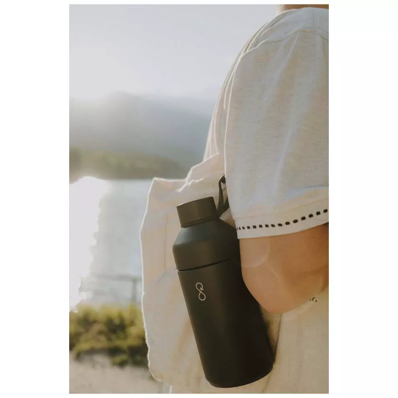 Ocean Bottle izolowany próżniowo bidon na wodę o pojemności 750 ml - Czarny (10085690)