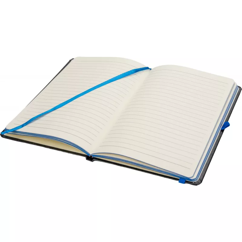 Czarny notes A5 z niebieską gumką i zakładką, krawędzie kartek niebieskie