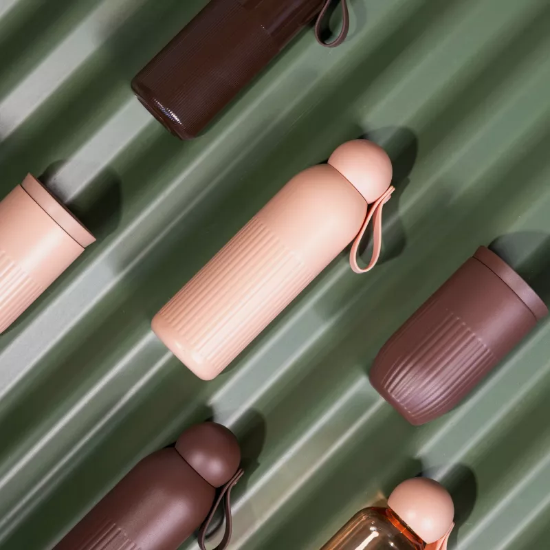 Stalowa butelka Sagaform Tekla (z recyklingu) 500 ml - pasteloworóżowy (LT52132-N0079)