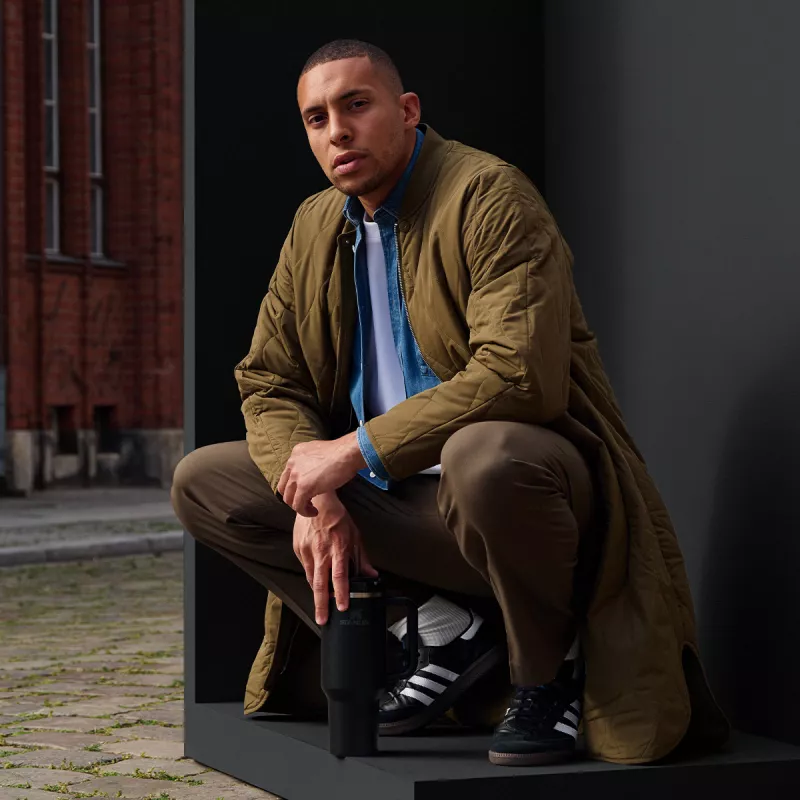 Kubek termiczny Stanley The Quencher H2.O FlowState Tumbler 1.18L/40oz - Black 2.0 (1012574015)