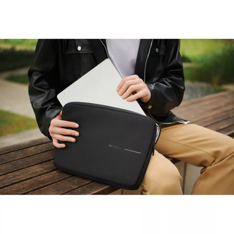 Pokrowiec na laptopa 14" - black (P706.201)