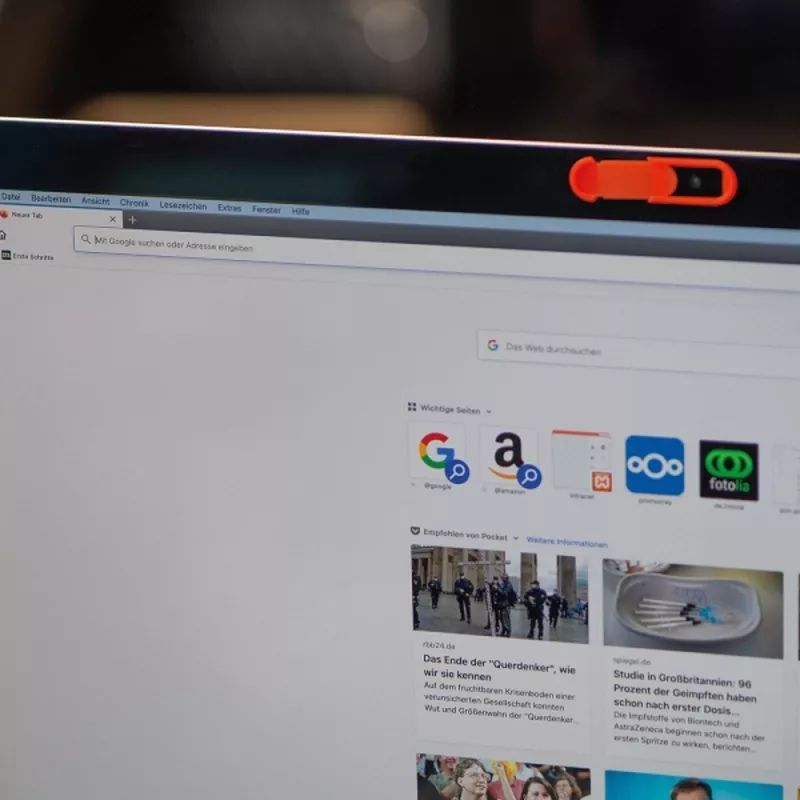 Zaślepka na kamerę w laptopie VIVIAN - czerwony (2253305)
