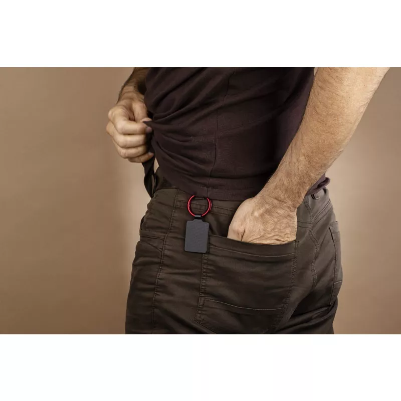 Brelok metalowy z grawerem w kolorze kółka COLORS - czerwony (17929-04)