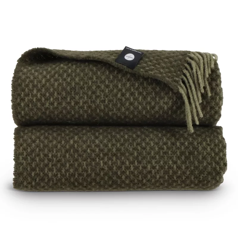 Sagaform Ulli dot Kocyk wykonany w 100% z wełny nowozelandzkiej  - ciemnozielony (LT52400-N0030)