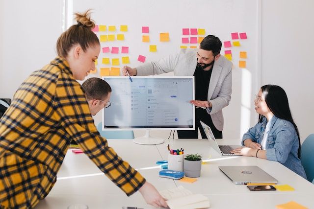 Marketing w firmie - jakie przyjmuje postaci?