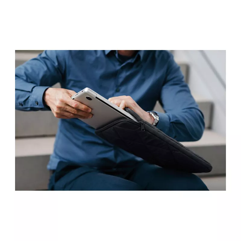 Torba na laptop 15" z nylonu KLYRO - Czarny (MO3182-03)