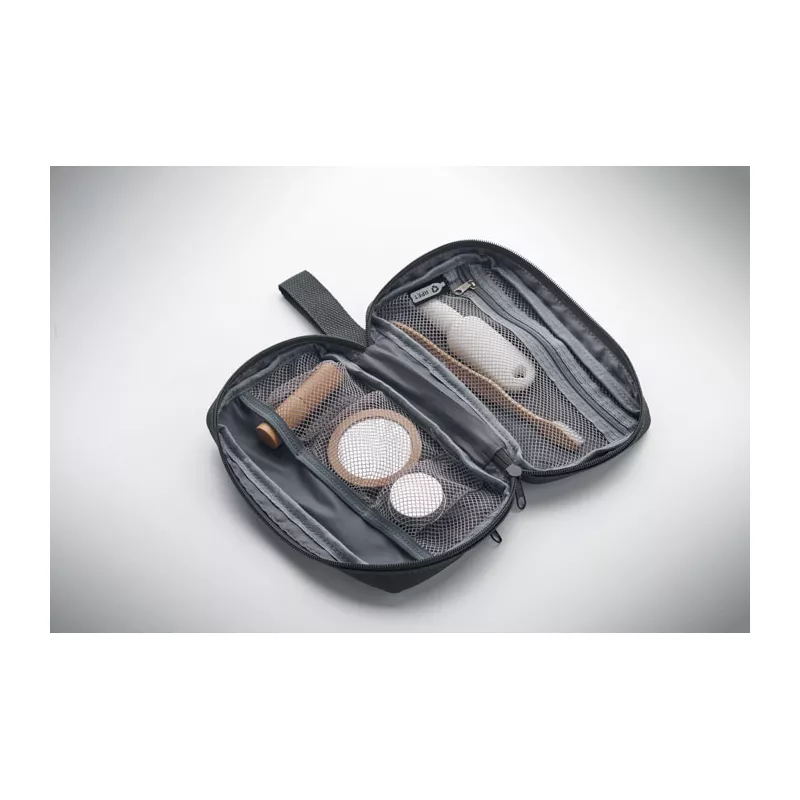 Kosmetyczka z RPET 600D z kieszeniami VANIT - Czarny (MO2948-03)