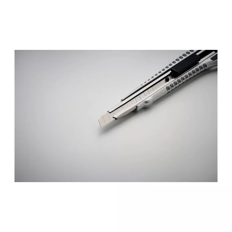 Nóż wysuwany z aluminium z 13 ostrzami TRACTA - Srebrny (MO2138-14)