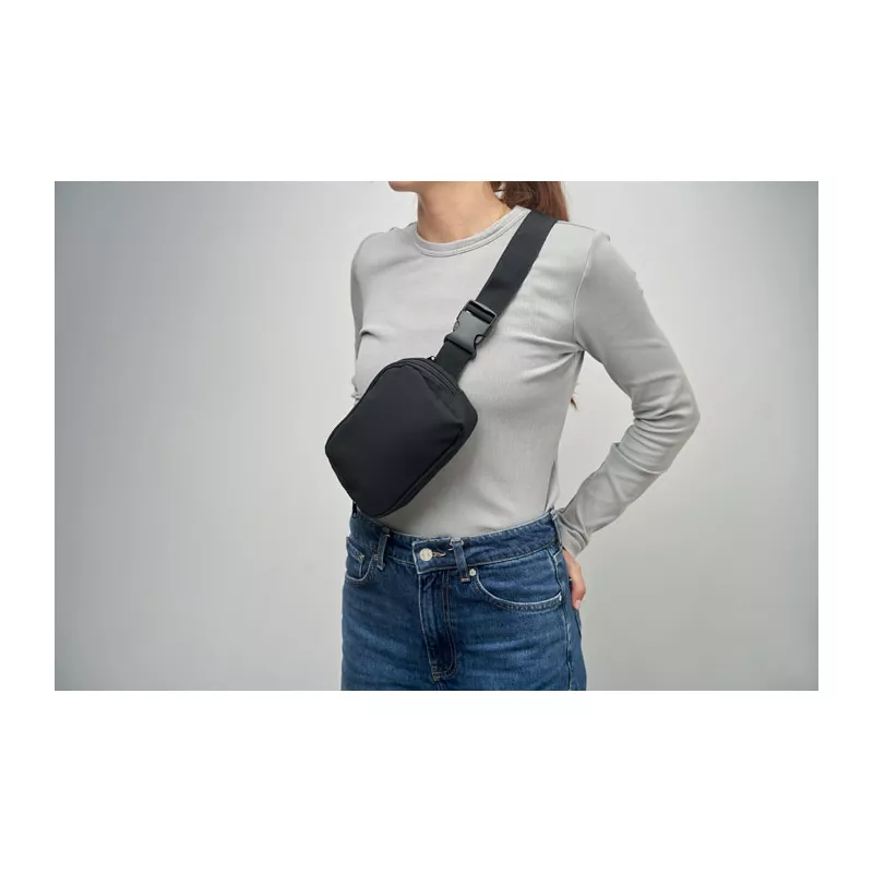 Nerka z miękkiego PU KOROVIN WAIST - Czarny (MO2683-03)