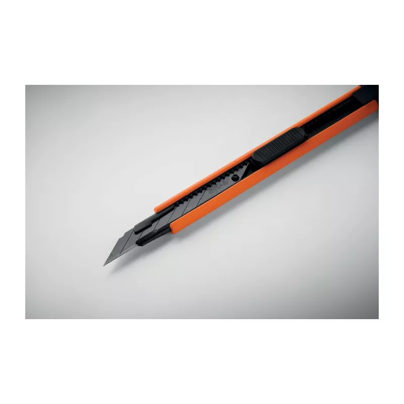 Nożyk z wysuwanym ostrzem ze stali węglowej BLADE - Pomaranczowy (MO2768-10)