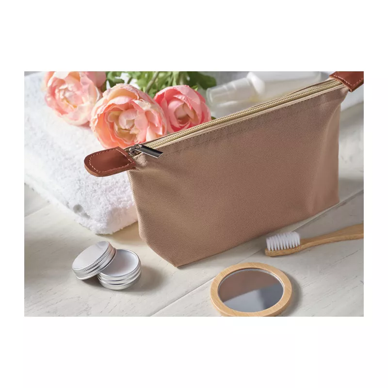 Kosmetyczka z RPET 600D z detalami z PU VANITY - Khaki (MO2961-39)