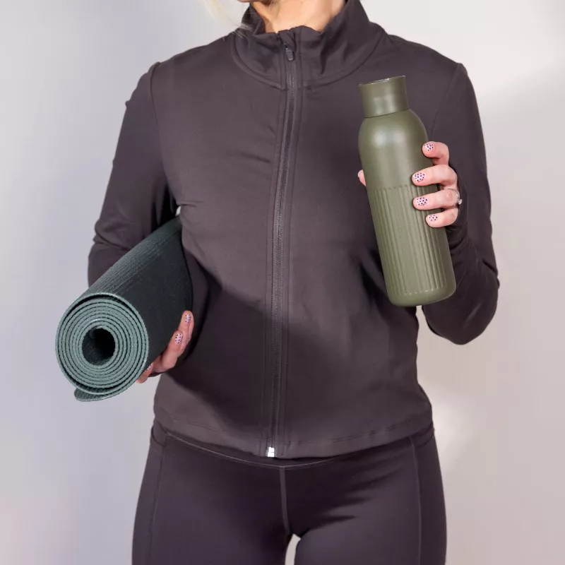 Sagaform Tekla Push stalowa butelka z zakrętką (z recyklingu) 500 ml - Dried Green (LT52134-N0049)