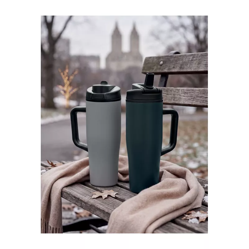 Kubek termiczny ze stali z recyklingu 900 ml ATLANTA - Szary (MO3213-07)