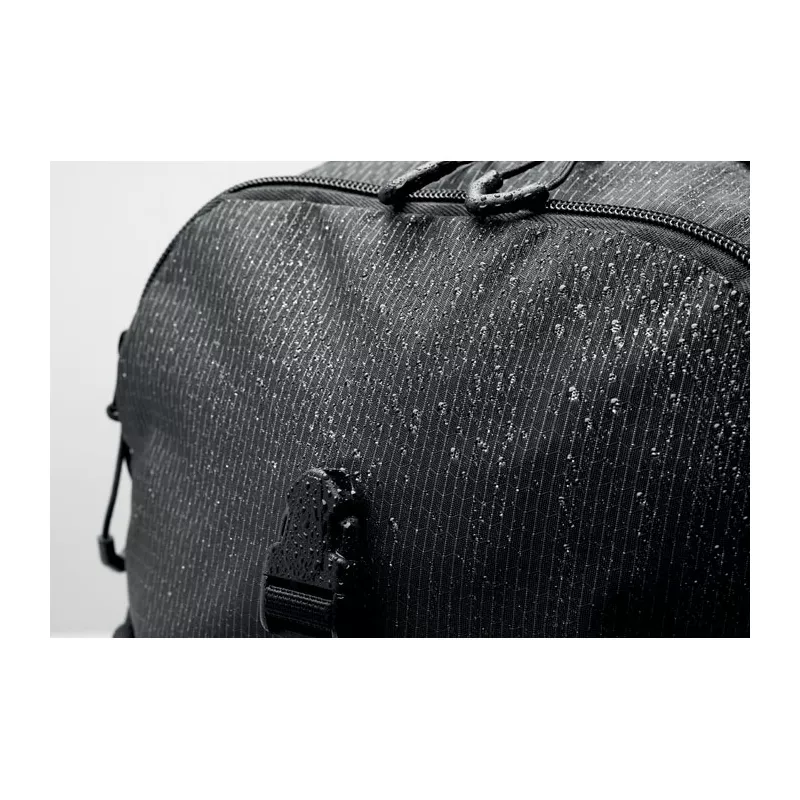 Plecak turystyczny 18 l na laptop 15" BAGGA - Czarny (MO2372-03)