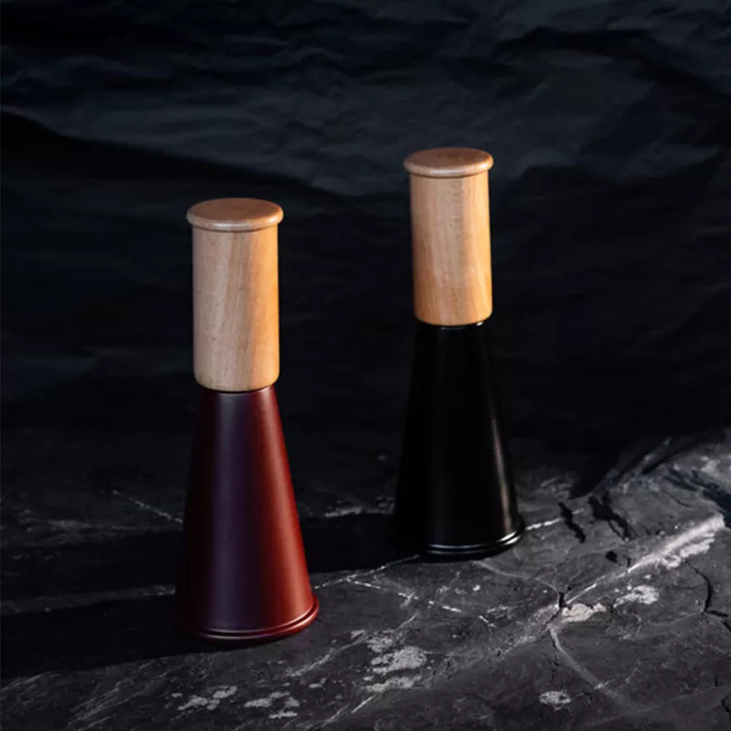 Sagaform Gurken Młynek do soli lub pieprzu średni, 20,5 cm - czarny (LT52261-N0002)