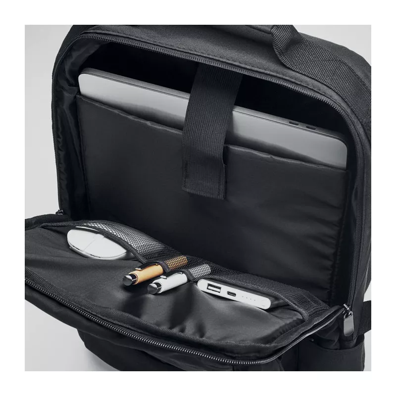 Plecak na laptop 16" z RPET z kablem USB SINGAPORE - Czarny (MO6329-03)