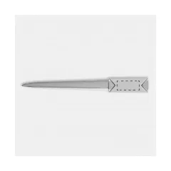centered on the metal part of the handle