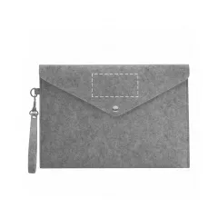 wysrodkowane na klapie torby