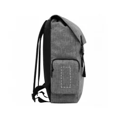 wysrodkowane na lewej kieszeni bocznej