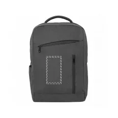 wysrodkowany ponizej zamka z przodu