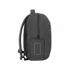 wysrodkowane na lewej kieszeni bocznej