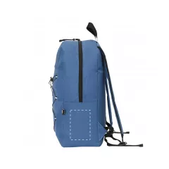 wysrodkowany na bocznej kieszeni