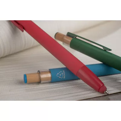 Długopis z recyklingowanego aluminium z  wykończeniem soft touch ALPEN - czerwony (19827-04)